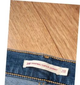 Levi's 310 shaping super skinny W28L30