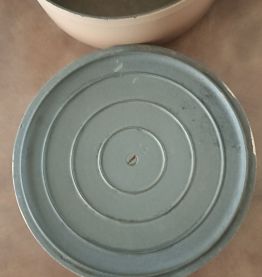 Cocotte marmite invicta fonte émaillée ronde 27cm