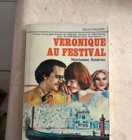 Véronique au festival, Véronqiue Andrau (Ref. 2024-190)