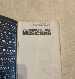 Dictionnaire des musiciens, Roland De Candé (Ref. 2024-205)