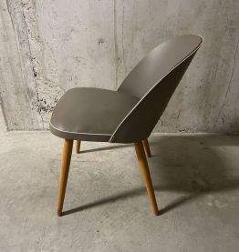Chaise tonneau années 60