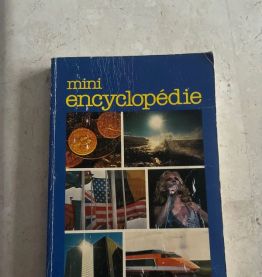 Mini Encyclopédie, Claude Gagnière (Ref. 2024-336)