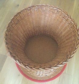Table basse pied rotin