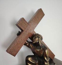 Statuette  vintage en régule jésus christ