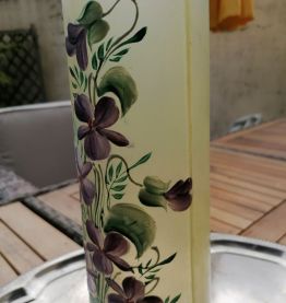 Vase rouleau violettes