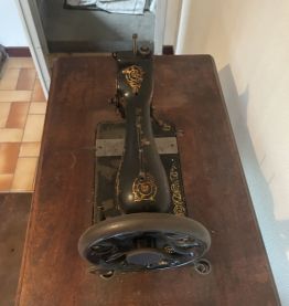 Machine à coudre singer 