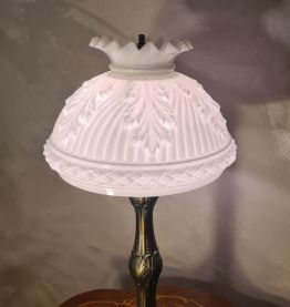 lampe regule patiné et abat jour 1900 opaline blanche moulé 