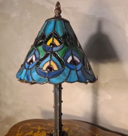 lampe pied  fer forgé ancienne ,1900 a 40 avec abat jour ver
