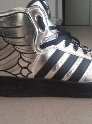 Adidas jeremy scott t39