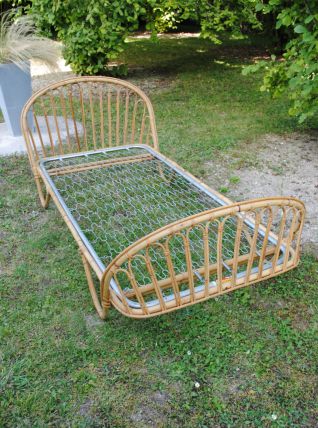 Lit en rotin vintage