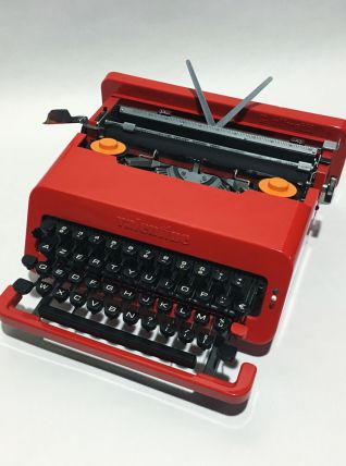 Olivetti Valentine - Sottsass 1968