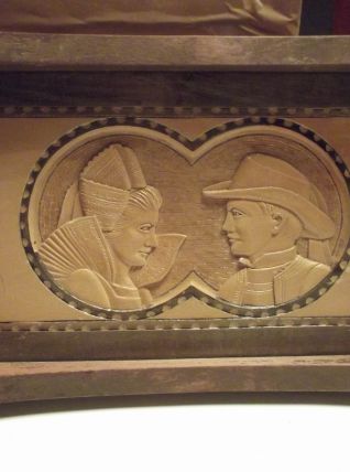 plateau vintage sculpté