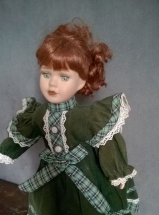 " Anne " poupée en porcelaine