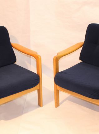 Paire de fauteuils Scandinave années  60, tissu velours marine 