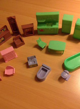 MOBILIER POUR MAISON DE POUPEES / SALON CUISINE CHAMBRE SALLE DE BAIN