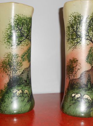 Paire de vase signé Leg