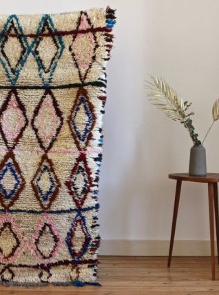 Tapis Azilal berbere tissé main au Maroc
