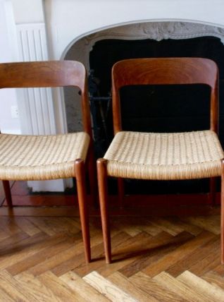 Série de quatre chaises scandinaves, O Moller