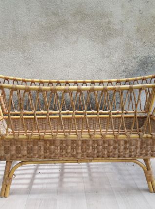 Lit bébé en rotin