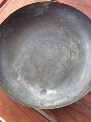 Petit plat rond en cuivre étamé 