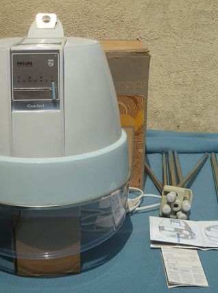 casque seche cheveux sur pieds ,vintage