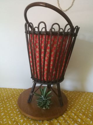 travailleuse en rotin brun et tissus provencal -vintage