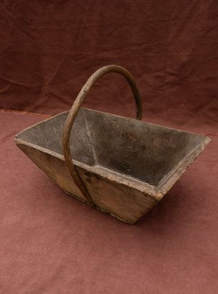 Panier en bois brut de vendange