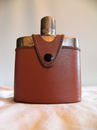 Fiole alcool étui cuir marque Kuang Huel vintage