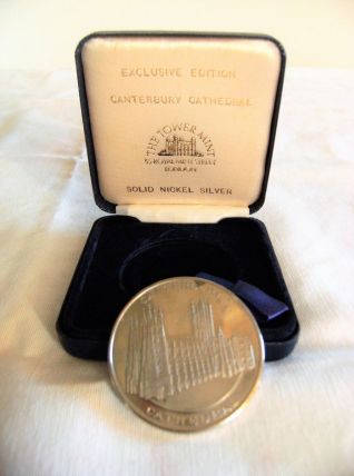 Médaille cathédrale Canterburry nickel argent