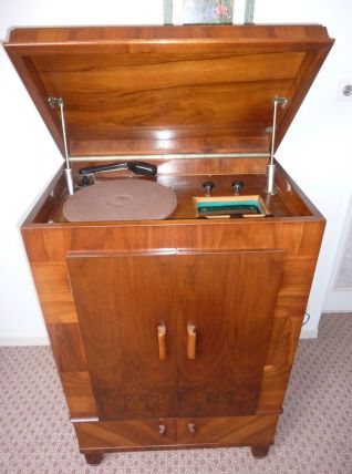 meuble radio tourne disque