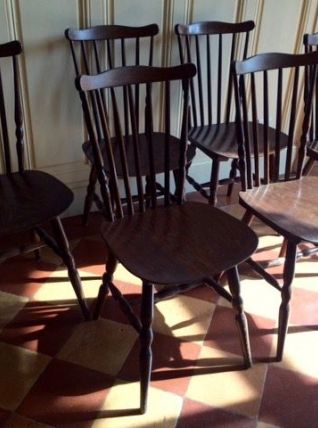 Série de six chaises vintages Baumann modèle Tacoma