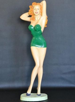 Pin Up robe verte en résine années 1950