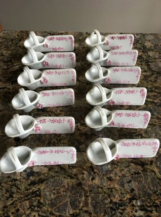 Porte-noms et ou porte-couteaux 