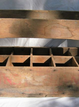 Casier bouteille vintage société des vins de France bois déc