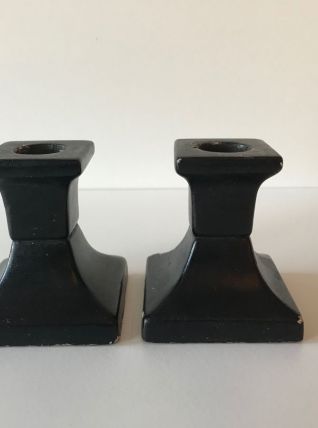 Paire de bougeoirs plâtre noir