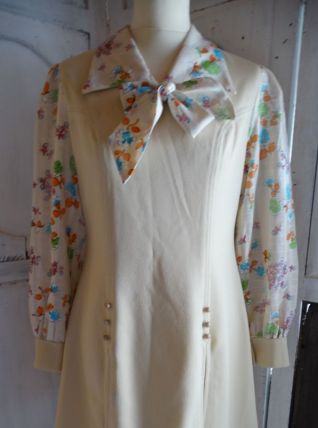 Robe vintage 1970 imprimé fleurs taille 38
