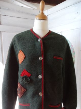 Veste femme Autrichienne marque Giesswein T40 pure laine bou