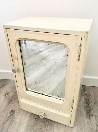 Armoire à pharmacie vintage en bois