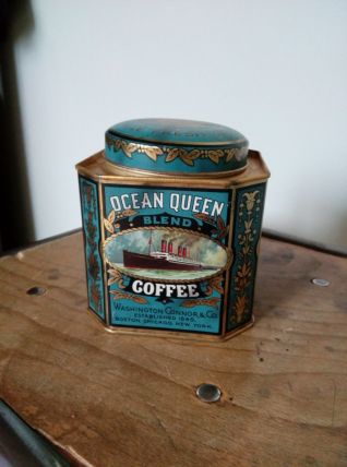 Boite en fer décorée, par Daher