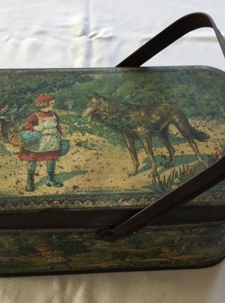 Boite en métal forme panier 