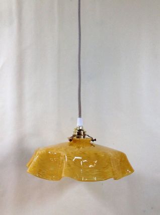 Suspension Art déco verre de Clichy jaune moutarde