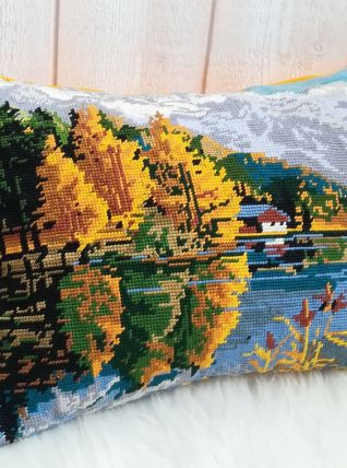 Coussin canevas paysage lac de montagne