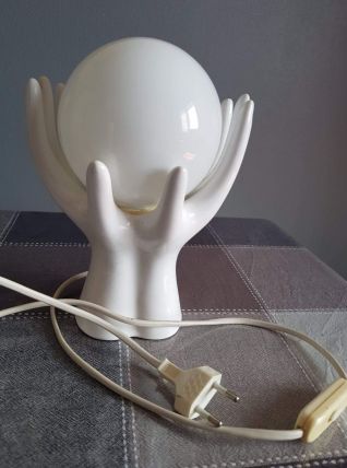lampe vintage mains céramique blanche avec globe opaline