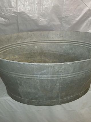 Grande bassine a fleurs en fer