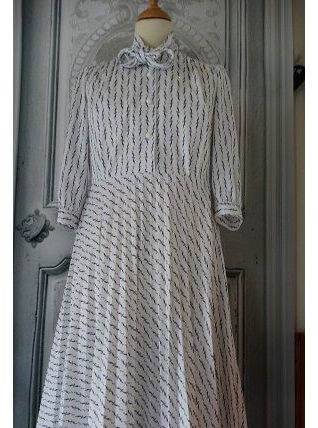 Vintage  1970 robe longue été  col lavaliere