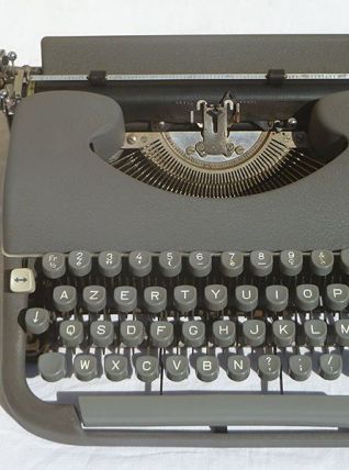 Machine a écrire portative Japy metal gris anthracite 1960