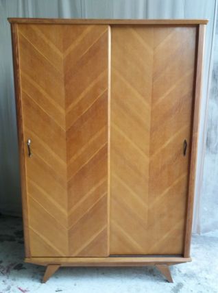 ARMOIRE VINTAGE PIEDS COMPAS