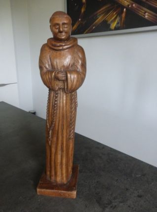Statue de moine sculpté en bois d'olivier 