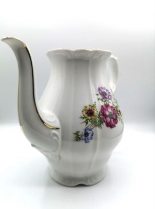 Carafe en porcelaine fine de Bohème