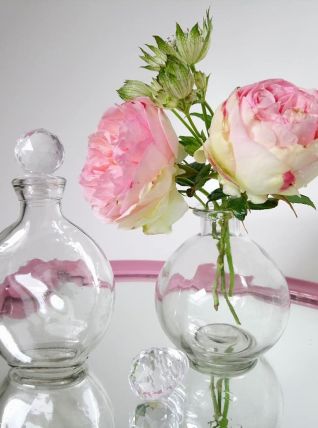 Bouteilles de parfum en verre 